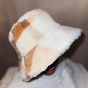 LADY BAE Faux Fur Bucket Hat With Lining